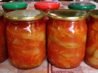 Cukinijų lecho su pomidorų pasta