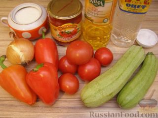 Zucchini lecho para sa taglamig: mga recipe