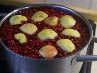 Jak szybko przyrządzić marynowane jabłka