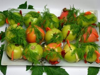 Plnené zelené paradajky: recept + foto