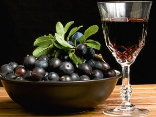 Tintura di aronia con vodka
