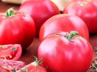 Tomate carnudo açucarado: comentários, fotos, rendimento