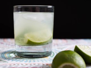 Tinture di lime: vodka, alcol, chiaro di luna
