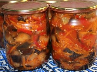 Greek eggplant salad para sa taglamig