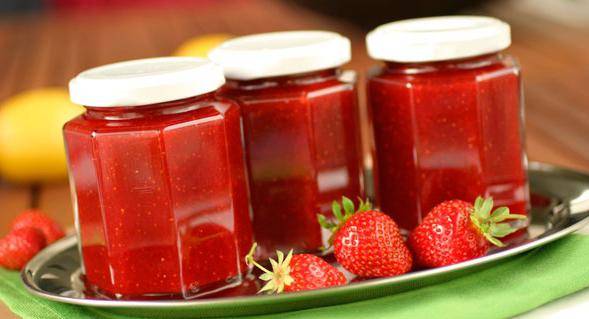 Strawberry Jam na may Gelatin